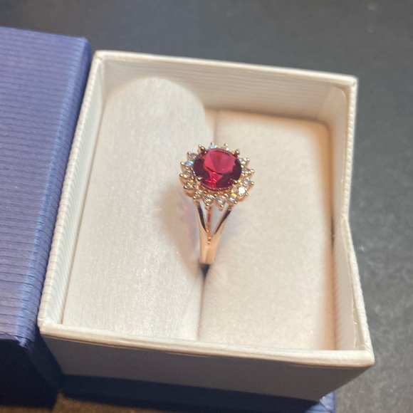 * Round Brilliant 2.0 ct Ruby Dinner 14 kt Rose Gold over Sterling Silver size 7